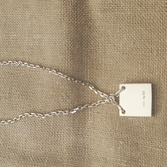 GUCCI Silver Branded Pendant Necklace - Picture 12 of 14